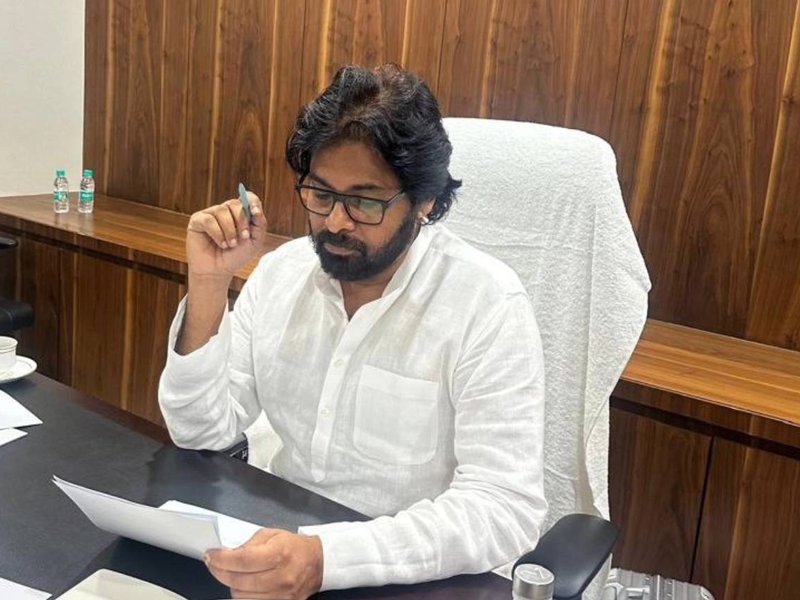 Andhra Pradesh Deputy CM Pawan Kalyan calls Bharathiraja's demise "an irreplaceable loss to the Indian film industry" (Photo Credit: Pawan Kalyan/X)