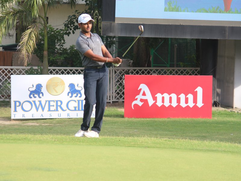 Sunit Chowrasia shoots 62 to take two-shot lead at Vijay Kumar Memorial in the inaugural DP World PGTI NexGen at Lucknow Golf Club in Lucknow on Wednesday. Photo credit: PGTI