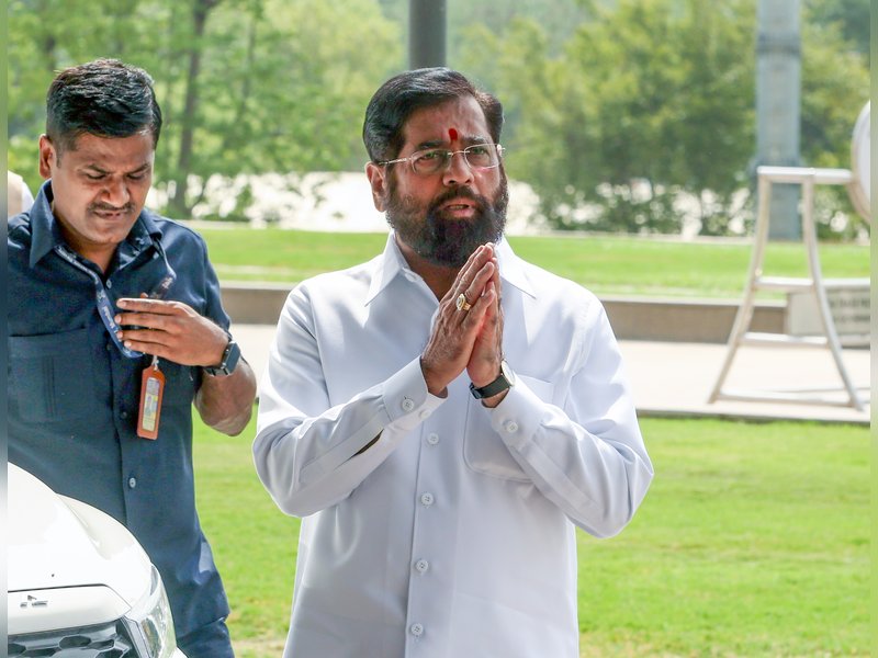 Shinde Sena treads cautiously as SC verdict casts shadow over Uddhav MP defections