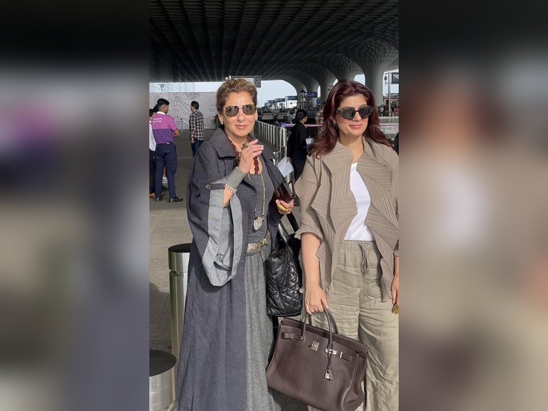 Three generations Dimple Kapadia, Twinkle Khanna, Nitara serve fashion goals at airport 