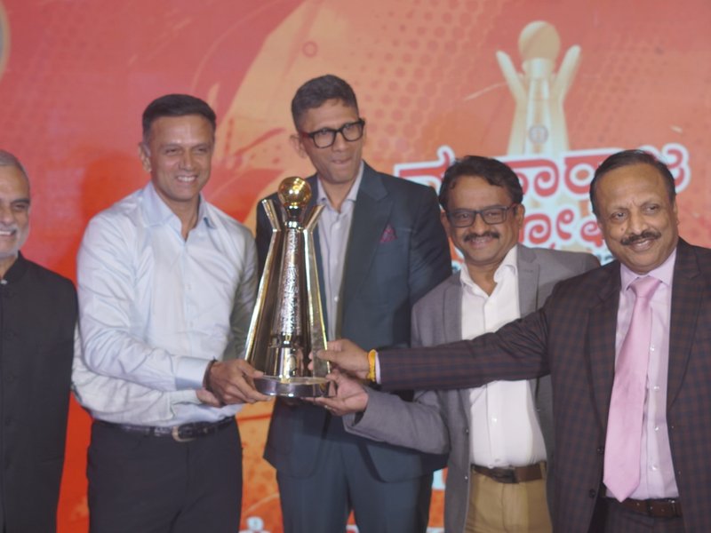 Rahul Dravid unveils glittering silverware for Season 5 of the Maharaja Trophy KSCA T20