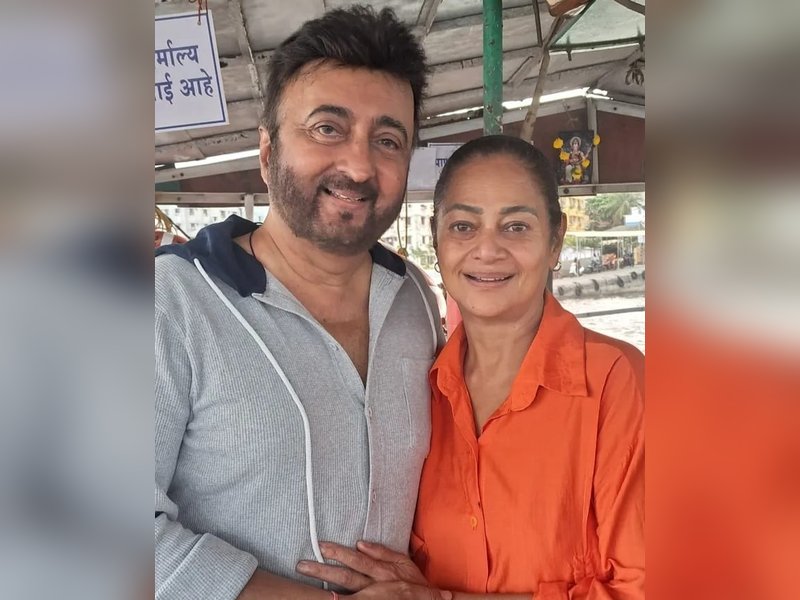 Zarina Wahab relives ‘Chitchor’ days with Master Raju 