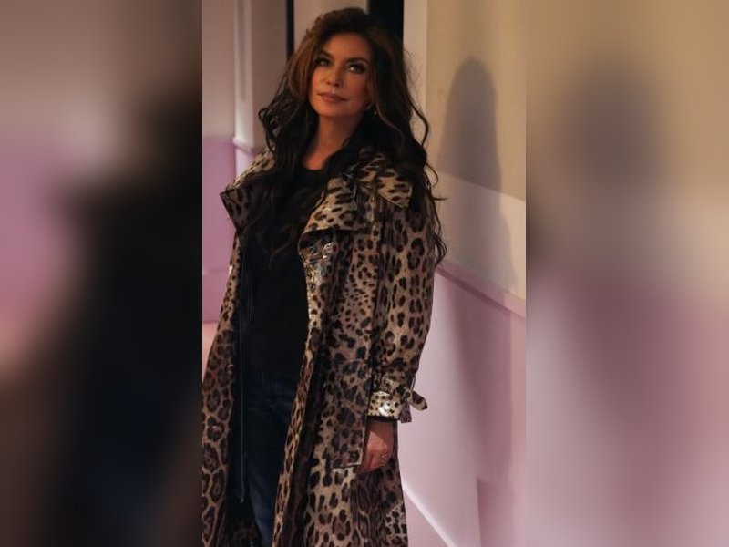 Shania Twain used to do 'very unhealthy things' to be slimmer
