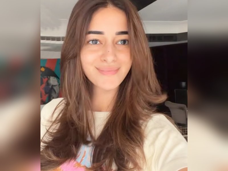 Ananya Panday flaunts her new summer hair