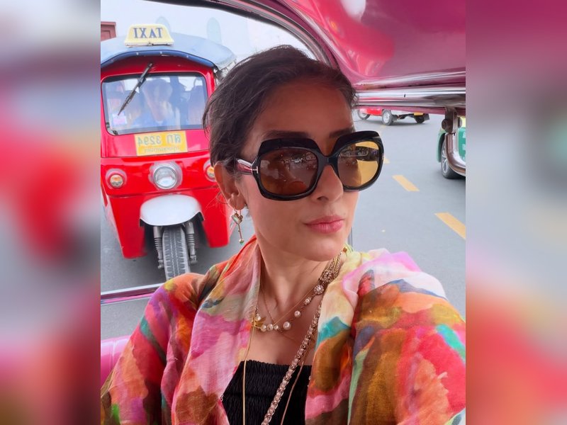 Manisha Koirala takes a tuk-tuk ride in Bangkok: Joy often arrives in the simplest ways
