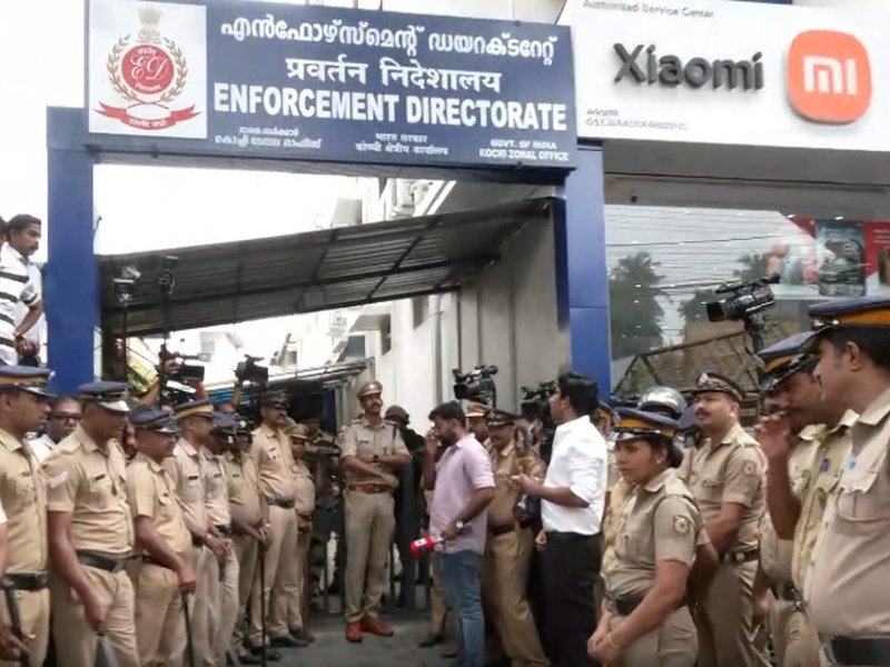 The black mask moment at Kochi ED office as Veena Vijayan appears for questioning