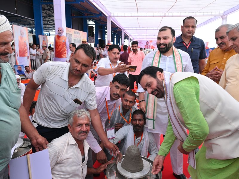 Centre disburses subsidy of Rs 504 crore to 22,259 new units under PMEGP scheme