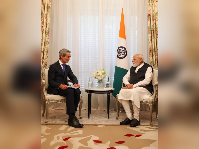 PM Modi meets top CEOs, highlights tremendous opportunities in India