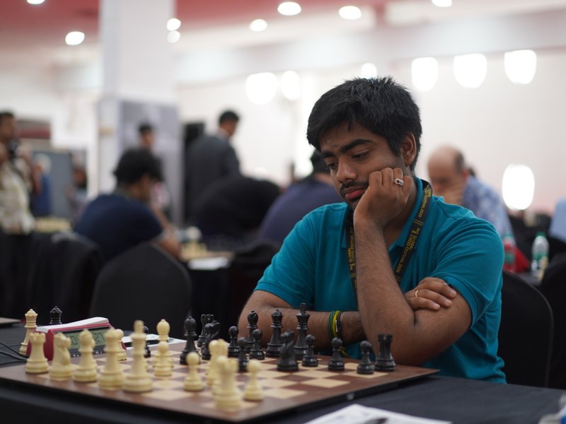 Iniyan in sight of title despite draw with IM Suresh in Master's Section of the Global Chess Festival at the World Trade Centre in Mumbai. Photo credit: Global Chess Festival