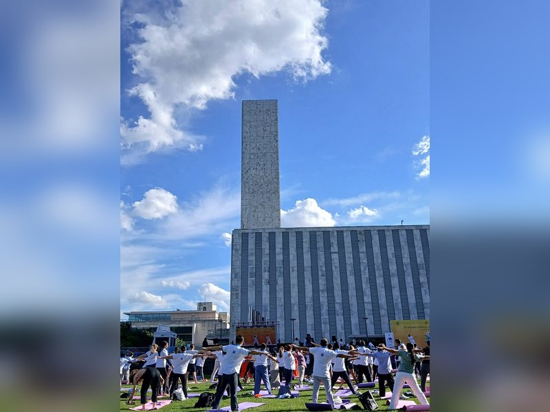 World comes together at UN to celebrate International Yoga Day