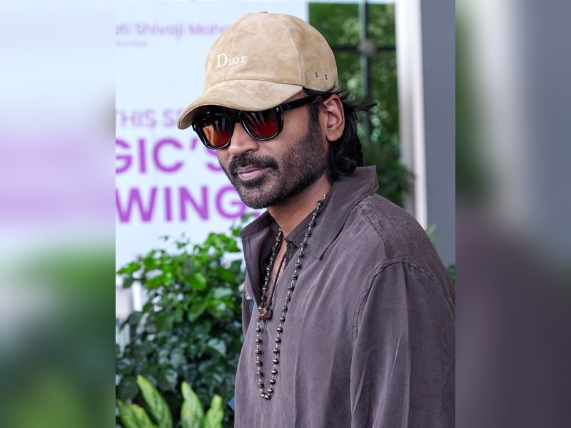 Dhanush is a proud son after seeing his father in 'Habebe': He must have lived as Yusuf
