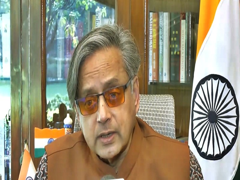 Split within Trinamool ranks reflects politics without principles: Shashi Tharoor