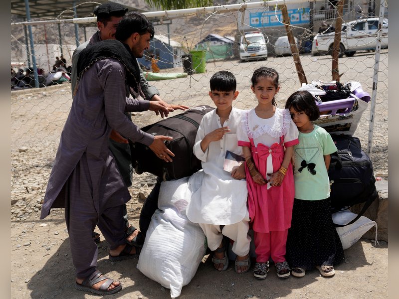 UN experts warn Pakistan against forcibly returning Afghan refugees