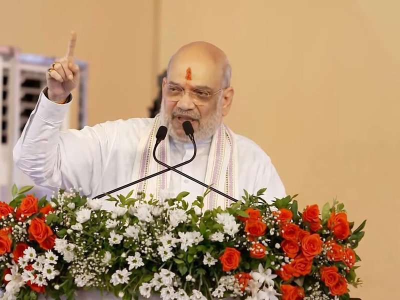 कांग्रेस और उद्धव ठाकरे राजनीति में टिके रहने के लिए घुसपैठियों पर निर्भर : गृह मंत्री अमित शाह