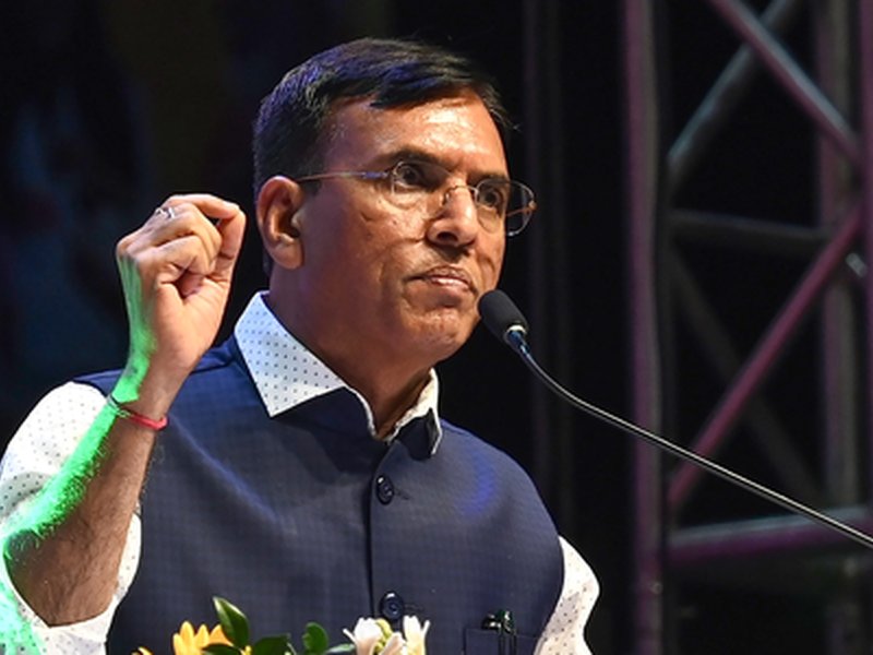 अंतरराष्ट्रीय योग दिवस: डॉ. मनसुख मांडविया, अक्षय कुमार नई दिल्ली के जेएलएन स्टेडियम में होने वाले कार्यक्रम में हिस्सा लेंगे  