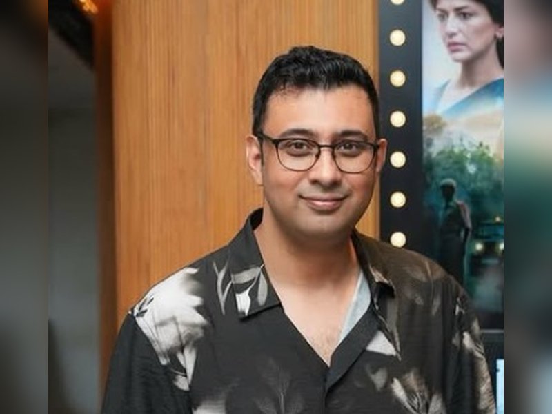 Prosit Roy talks about comedy triggered by old fleet of vehicles on ‘Raakh’ sets