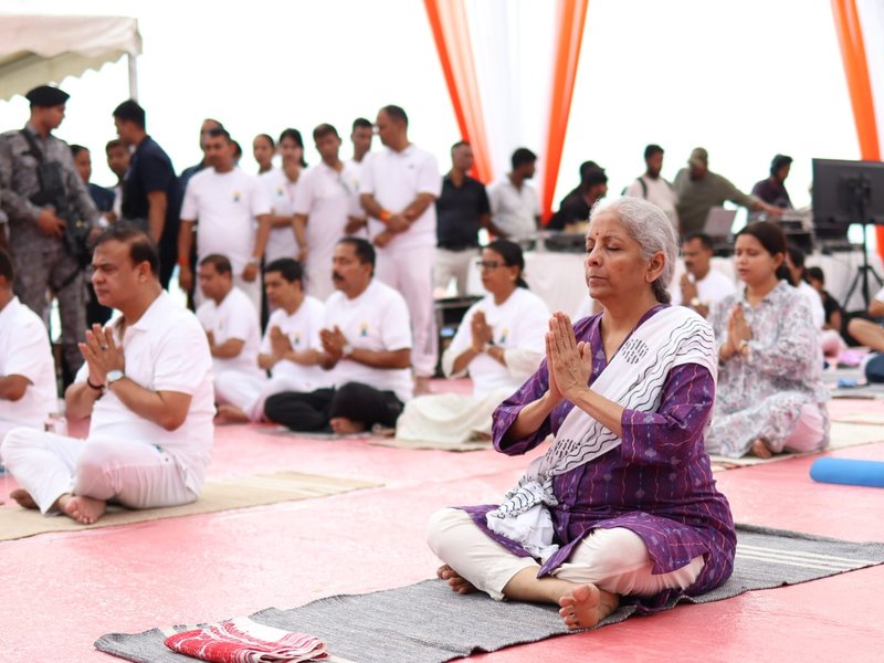 Yoga connects entire world, make it a daily routine for 365 days: Union Ministers