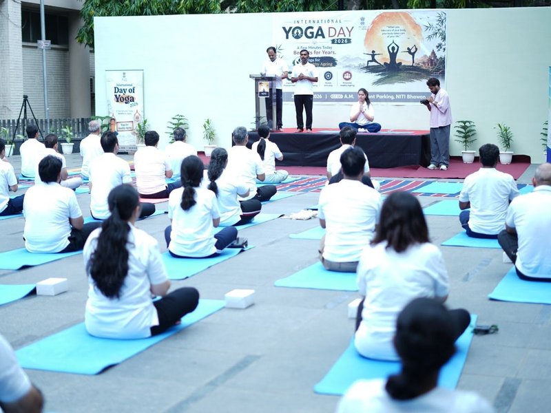 नीति आयोग ने मनाया योगा दिवस, स्वस्थ वृद्धावस्था और वेलनेस को दिया बढ़ावा