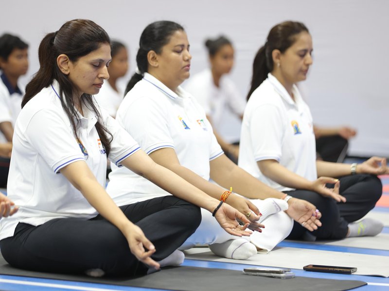 MoS Raksha Khadse attends International Day of Yoga celebrations at SAI Mumbai (Credit: PIB)