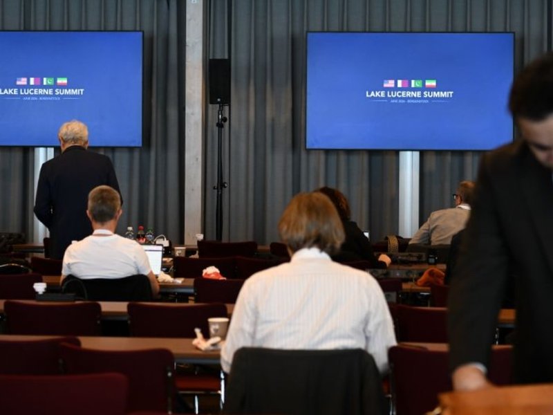 US-Iran talks in Switzerland stretch into night as progress reported on nuclear, Hormuz, Lebanon issues
