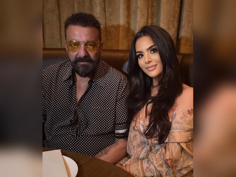 Sanjay Dutt surprises daughter Trishala Dutt on Father's Day in New York 