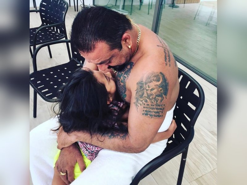 Sanjay Dutt’s younger daughter Iqra pens note for her ‘biggest supporter, strongest foundation’ 