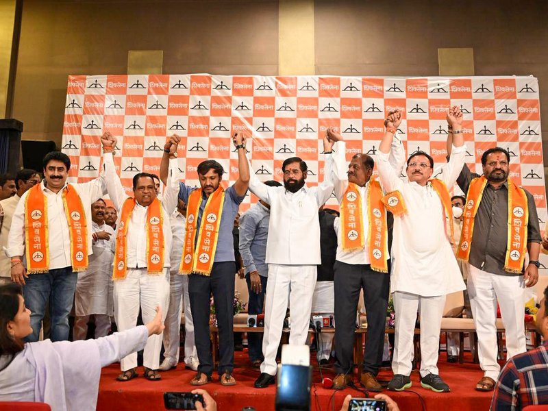 Big Jolt to Uddhav Thackeray: LS approves merger of 6 rebel Shiv Sena MPs into Shinde faction