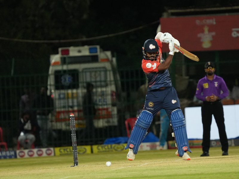 Centurion Nikin Jose, Karun Nair power Coastal Kings Mangaluru to emphatic win in the Maharaja Trophy KSCA T20 tournament in Mysuru on Monday. Photo credit: KSCA