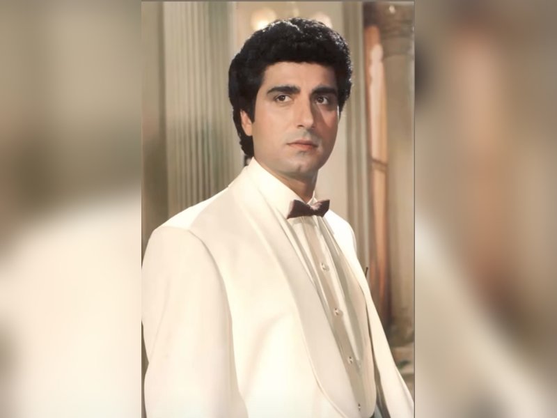 Jackie Shroff extends warm wishes to Raj Babbar on his 74th birthday