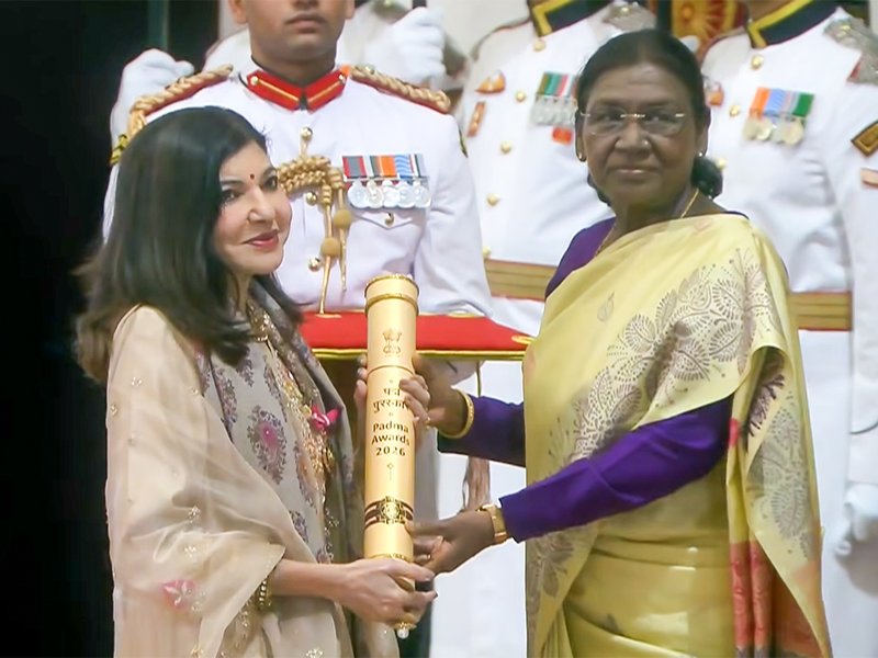 राष्ट्रपति मुर्मु ने अलगा याग्निक और ममूटी समेत 65 हस्तियों को पद्म पुरस्कार 2026 प्रदान किए