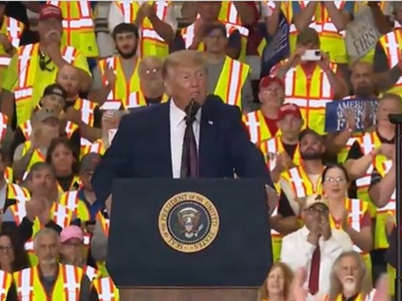 Trump touts Iran deal, jobs during Pennsylvania visit