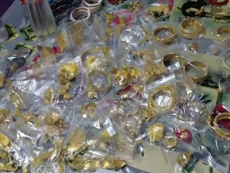Day after recovery of gold worth Rs 4.39 cr, Trinamool leader Tina, husband go missing