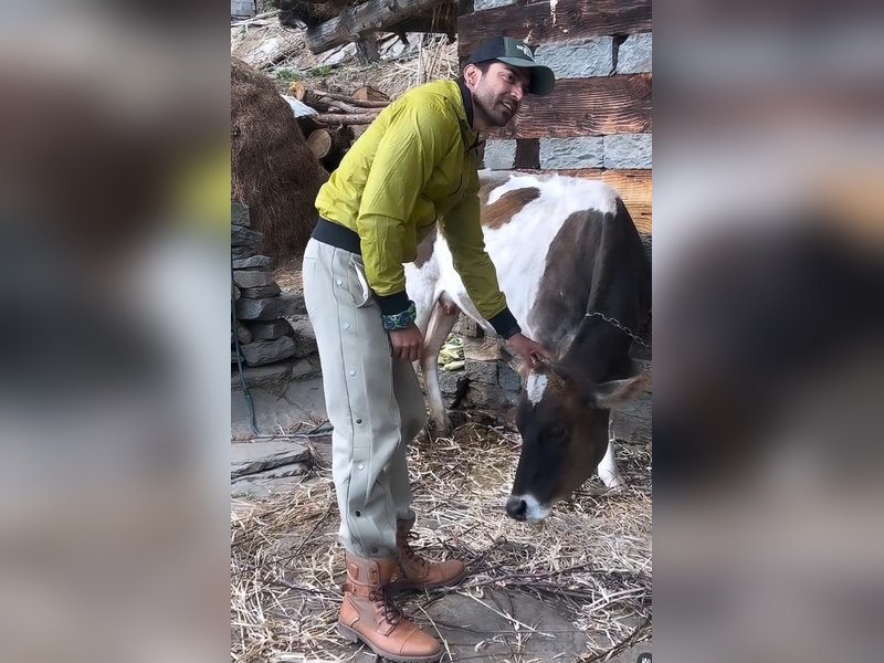 Gurmeet Choudhary soaks in simplicity of village life in Manali 