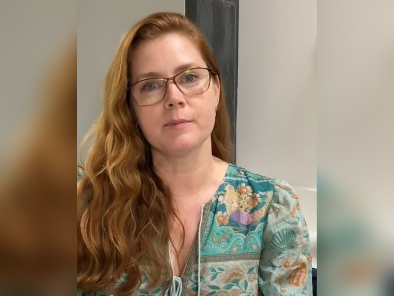 Here’s how Amy Adams saved a stabbing victim 