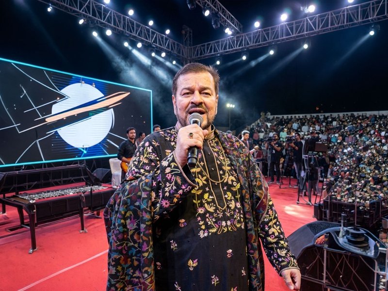 पिता मुकेश के निधन के बाद जब लता मंगेशकर ने दिया नितिन मुकेश को बड़ा मौका, जिसने बदल दी पूरी जिंदगी