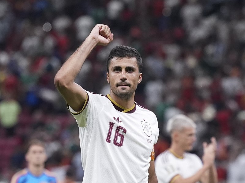 Manchester City reject Barcelona's opening bid for Rodri: Report