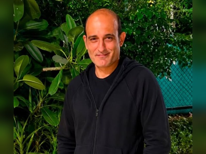 Siddharth P Malhotra backs Akshaye Khanna, says he ‘deserves more film offers’