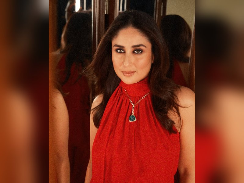 Kareena Kapoor once said she tries her best to be like Karisma Kapoor in every way