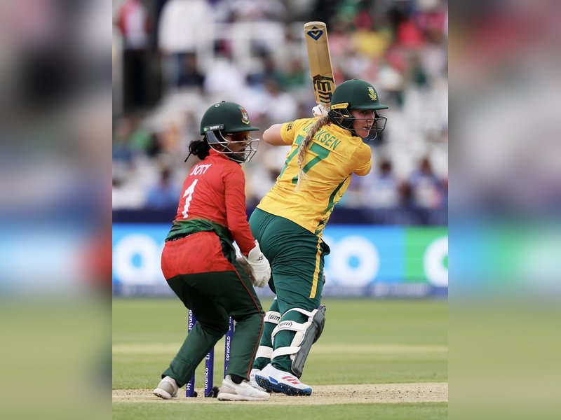 Women’s T20 WC: South Africa edge Bangladesh in tense chase but SF fate rests on Australia (Credit: Proteas Women/X)
