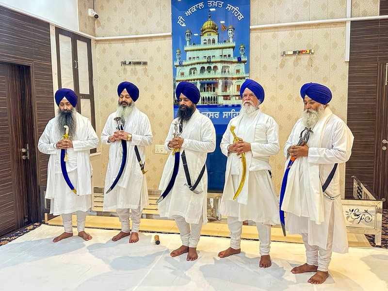 Amritsar: Jathedar of Sri Akal Takht Sahib, Giani Kuldip Singh Gargajj, along with five Singh Sahibs, offers prayers before Guru Sahib at the Secretariat of Sri Akal Takht Sahib in the Golden Temple complex before considering the Jagat Jyot Sri Guru Granth Sahib Satkar (Amendment) Act, 2026, passed by the Punjab government, in Amritsar on Monday, June 29, 2026. (Photo: IANS)