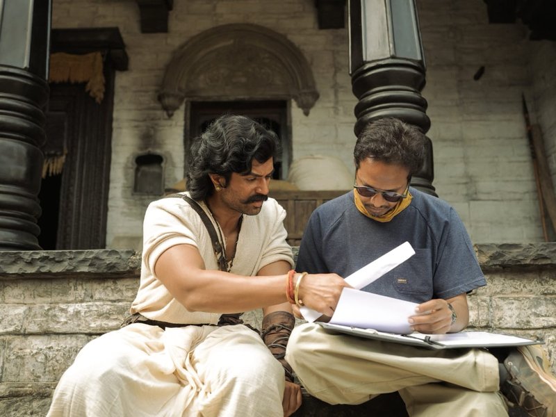 Vijay Deverakonda pens a heartfelt birthday wish for 'Ranabaali' director Rahul Sankrityan 