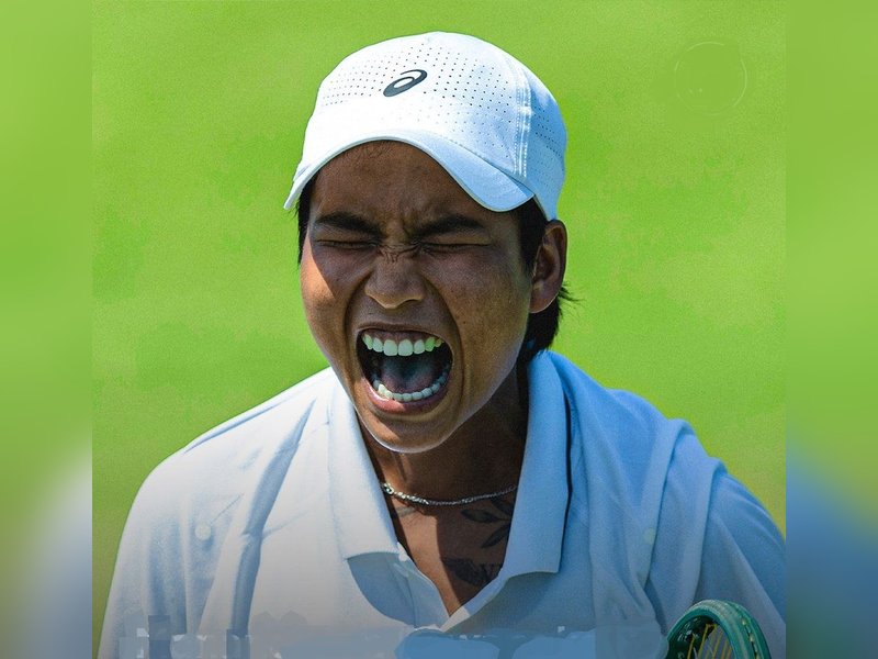Qualifier Mananchaya Sawangkaew stuns No. 20 seed Maja Chwalinska for first win in Grand Slam main draw at Wimbledon in London on Monday. Photo credit: WTA/X