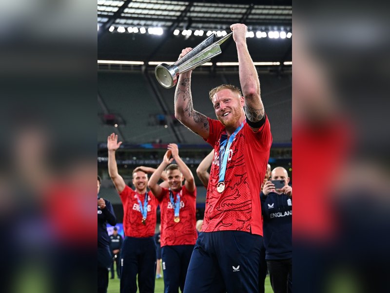 ‘The game will miss you’: Yuvraj pens heartfelt note for Stokes on international retirement