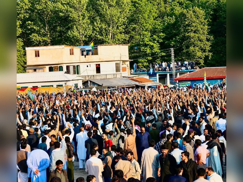 'PoK not part of Pakistan' declare thousands of protesters in Rawalakot as unrest deepens