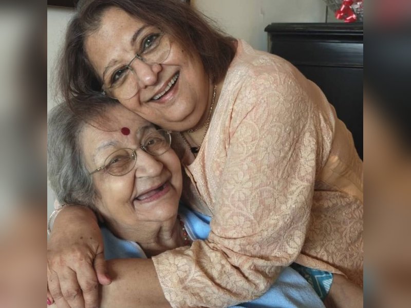 Shabana Azmi, Bharati Achrekar pay heartfelt tribute to theatre legend Vijaya Mehta