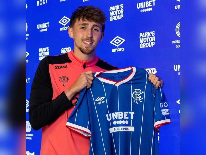 Rangers sign former Sunderland captain Dan Neil on a three-year deal 