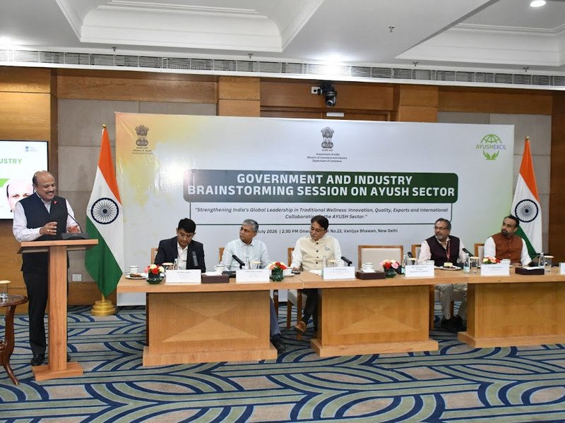 Govt, industry discuss roadmap to strengthen India's global AYUSH leadership