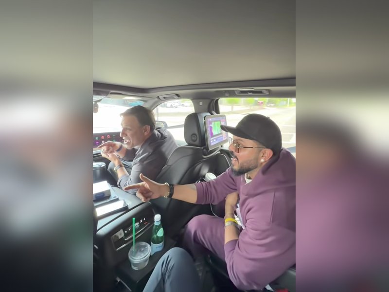 Vivek Oberoi, Sreesanth vibe on 'Aye Udi Udi' from Saathiya during fun drive in Dubai