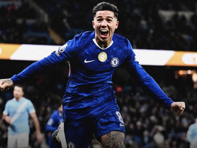 Real Madrid deny making any move for Chelsea's Enzo Fernandez (Credit: Chelsea)