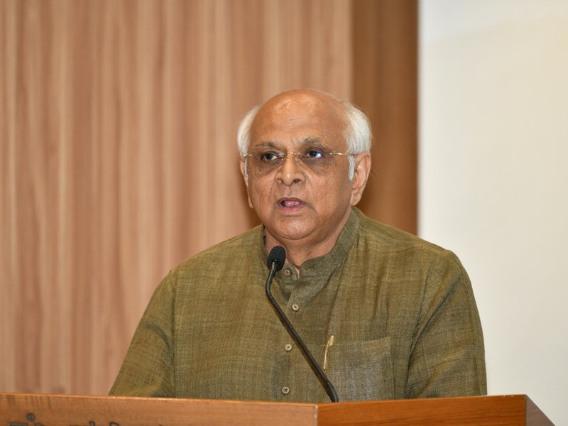 गुजरात सरकार का बड़ा फैसला, बिजली ट्रांसमिशन परियोजनाओं से प्रभावित किसानों को मिलेगा बाजार मूल्य का दोगुना मुआवजा